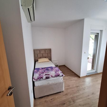 Apartment Enjoy Free Private Parking Μόσταρ Εξωτερικό φωτογραφία