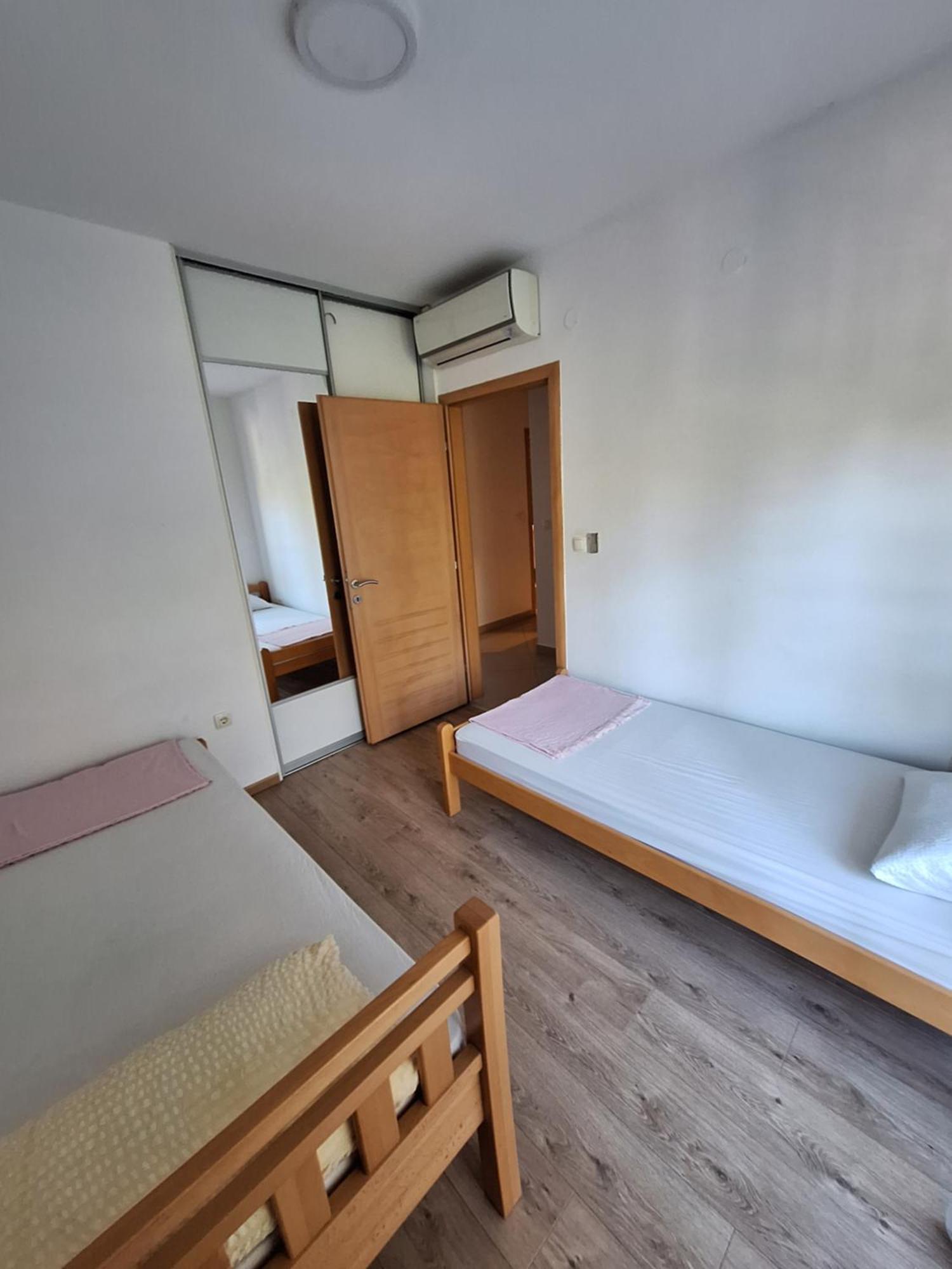 Apartment Enjoy Free Private Parking Μόσταρ Εξωτερικό φωτογραφία